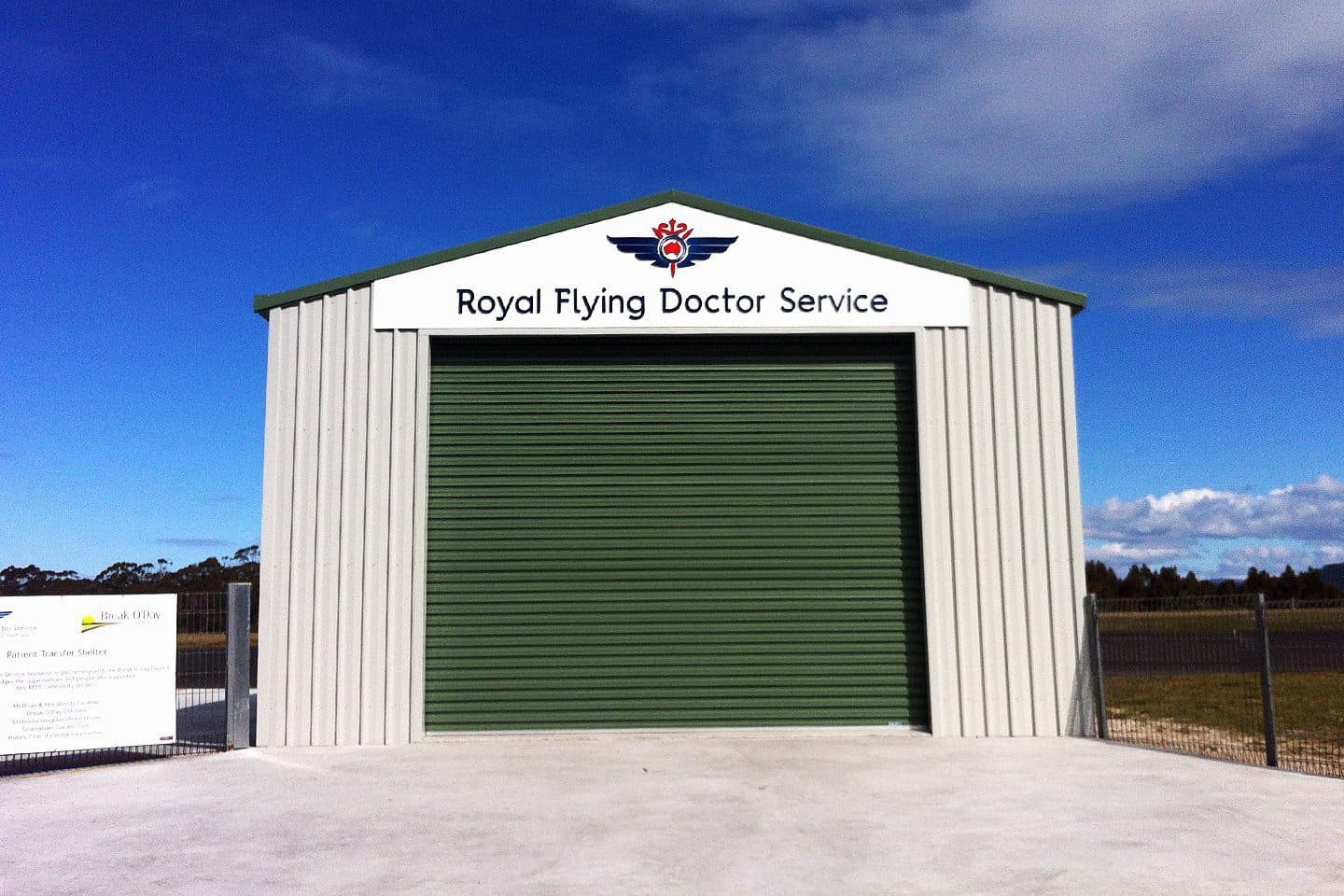 Industrial hangar building