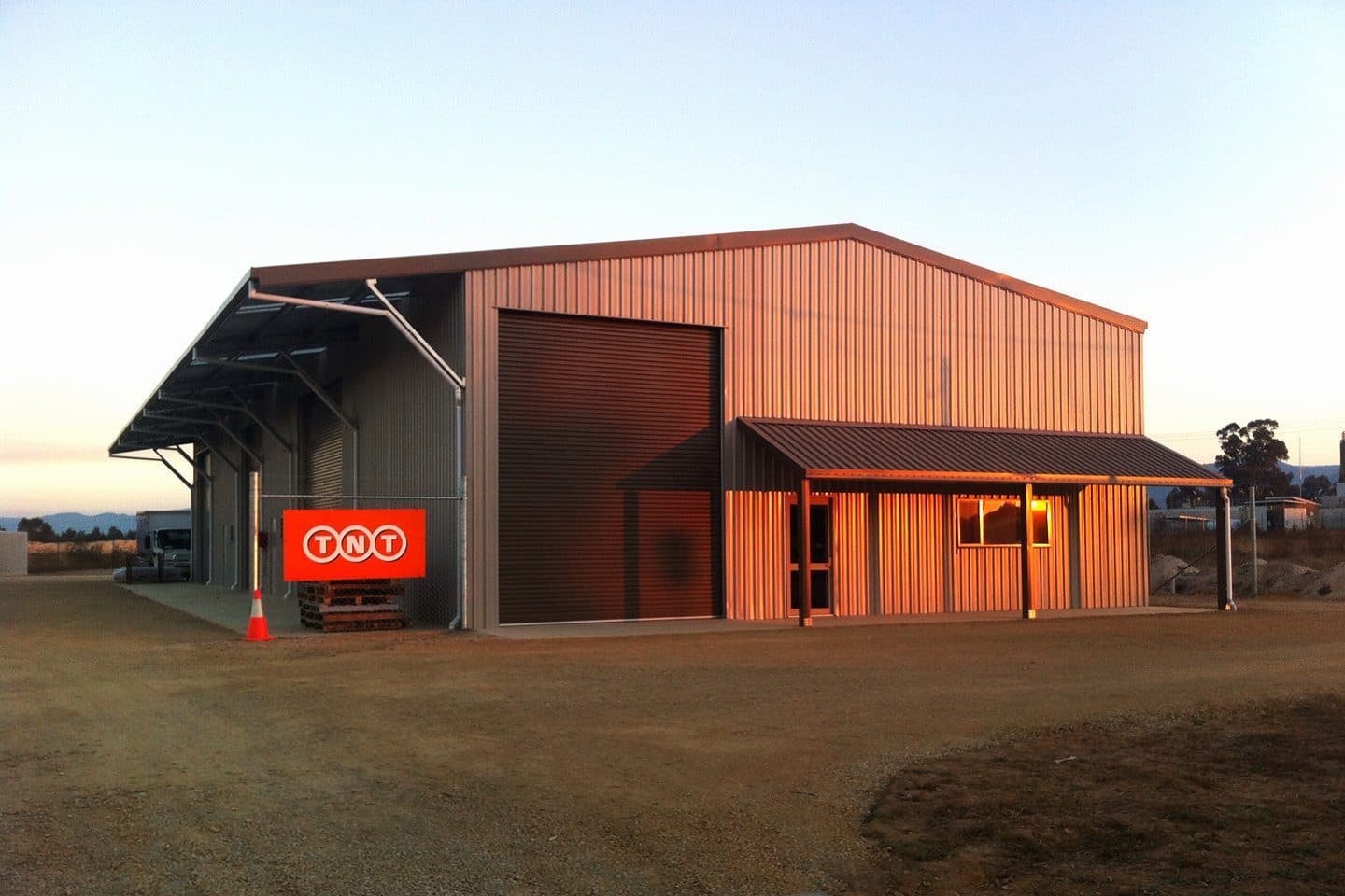 Warehouse installation