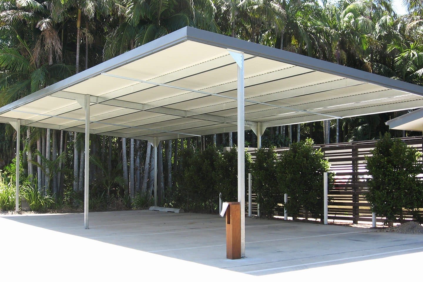 Single bay carport