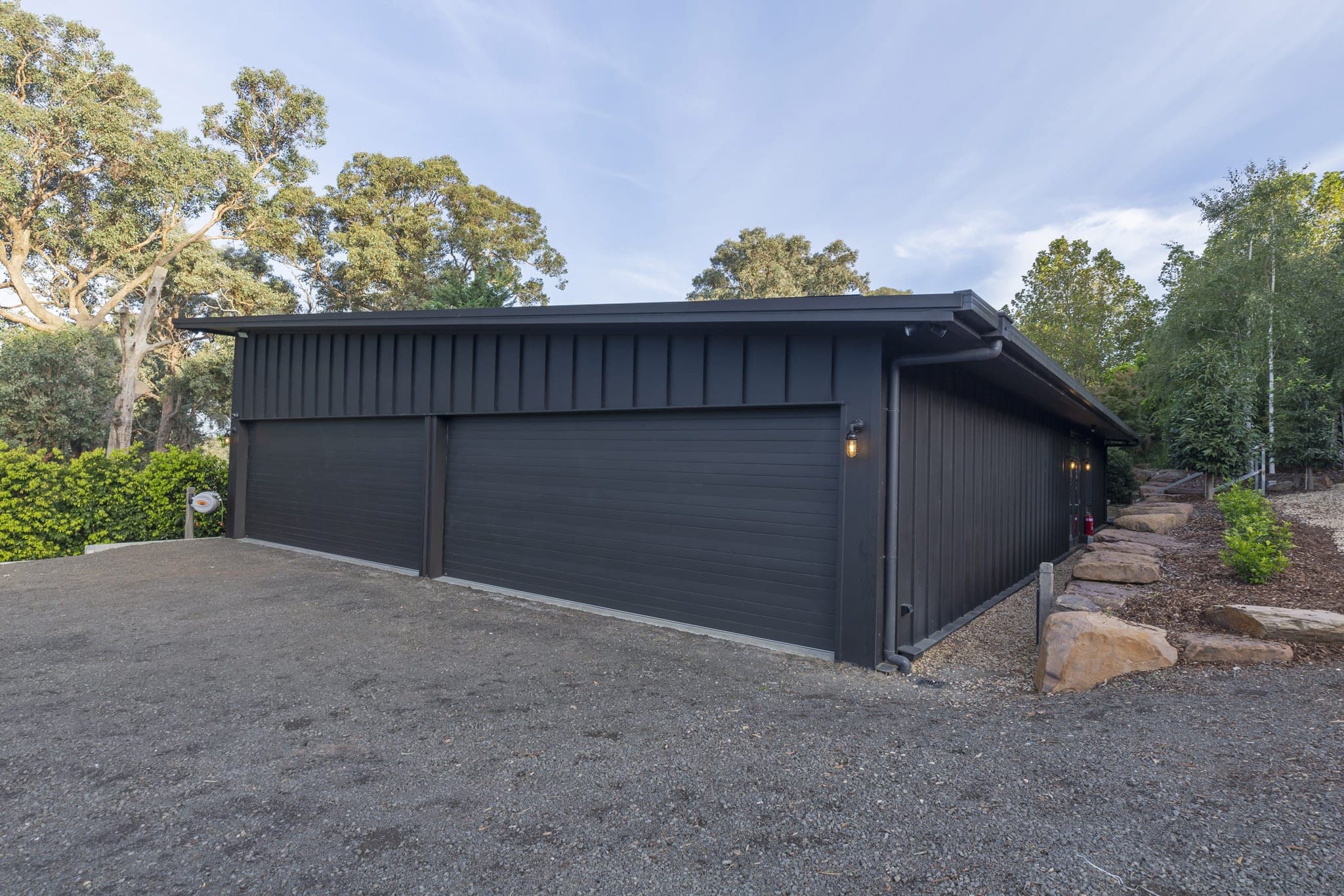 Skillion roof installation